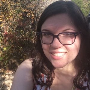 Meet your Posher, Mara